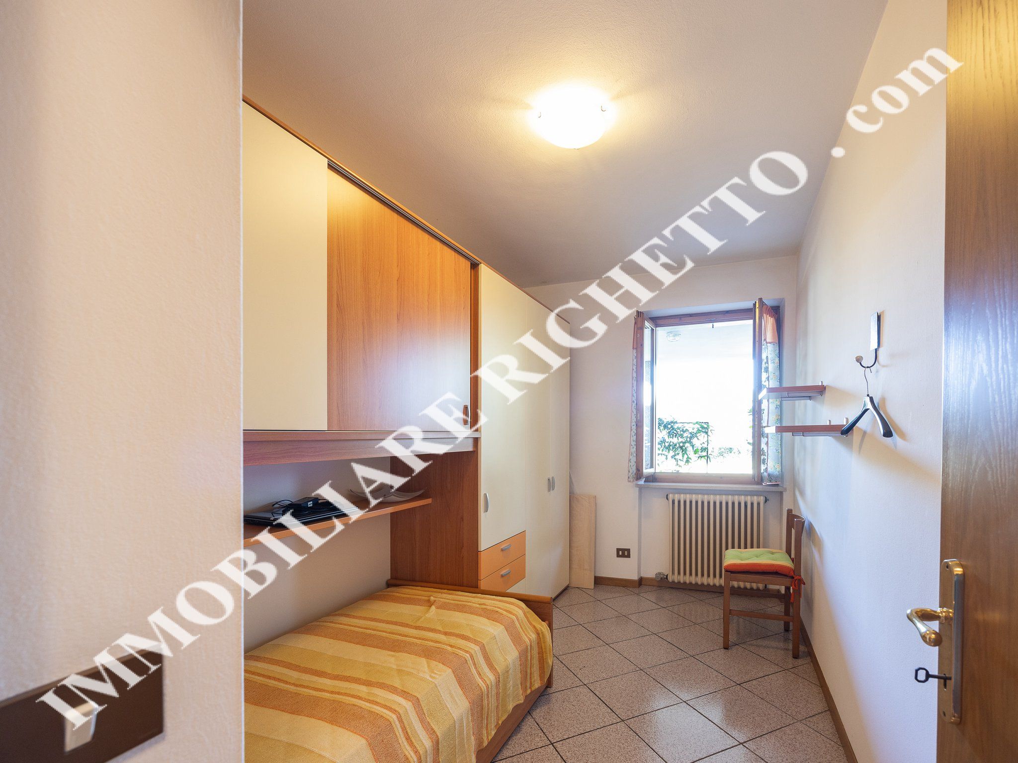 offerta immobile in vendita Ampio appartamento con grande terrazzo coperto.