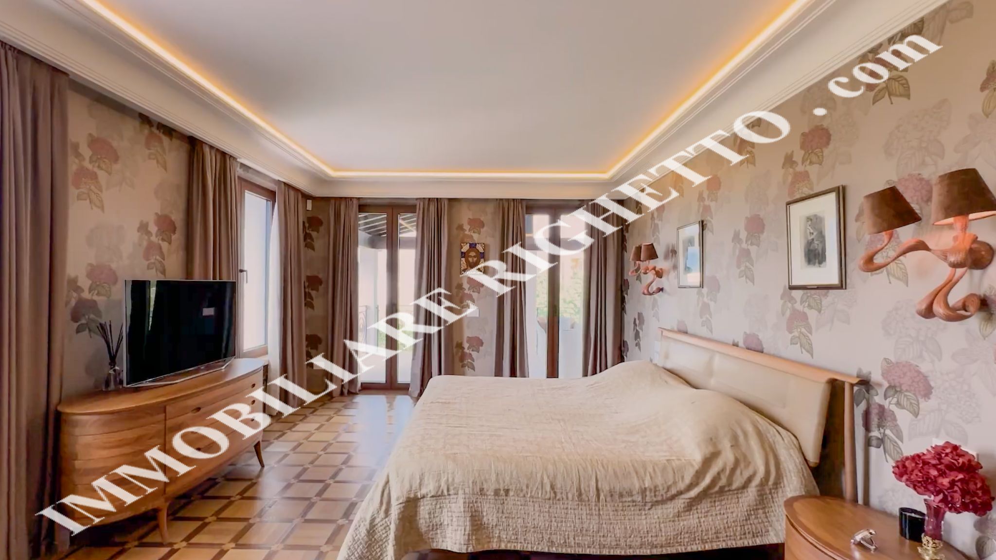 offerta immobile in vendita Villa di Lusso a due passi dal Lago.