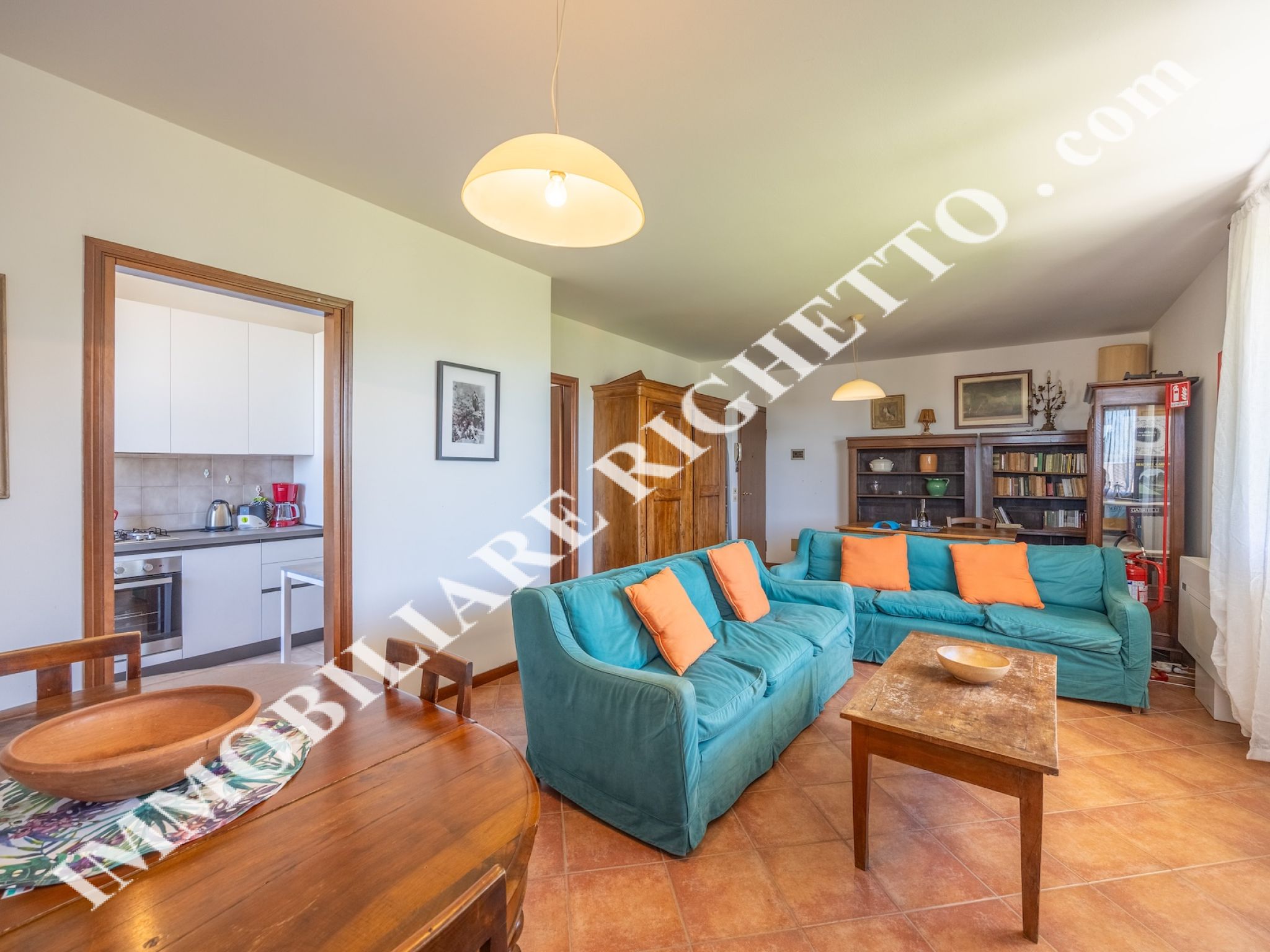 offerta immobile in vendita Ampio appartamento con VISTA LAGO.